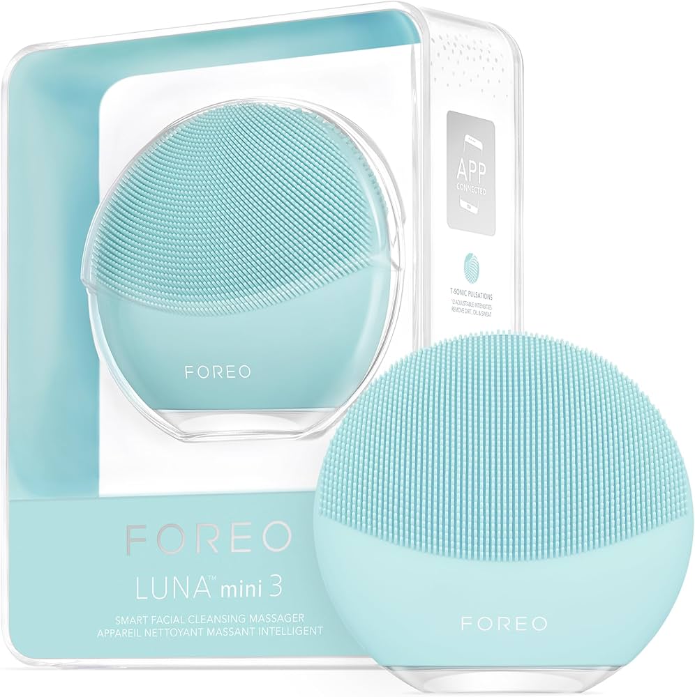 FOREO LUNA Mini 3 Facial Cleansing Device